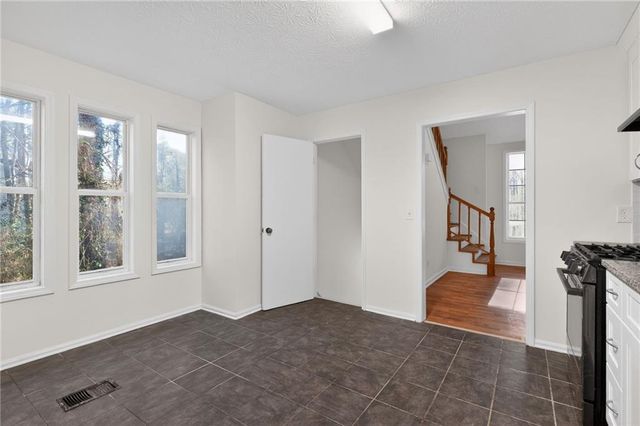 4810 Davenport NW Trace, Acworth, GA 30101