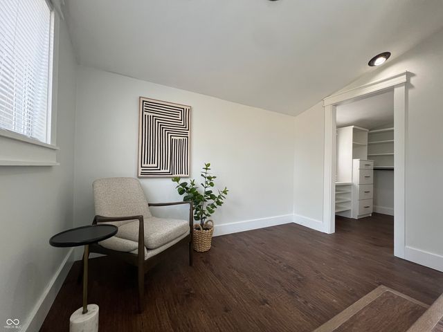 8050 W Oak Street W, Zionsville, IN 46077