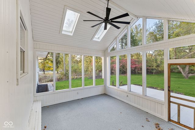 8050 W Oak Street W, Zionsville, IN 46077