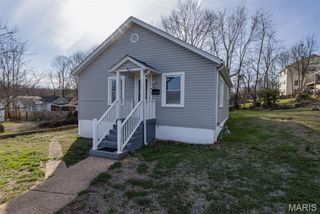 810 S 4th Street, De Soto, MO 63020