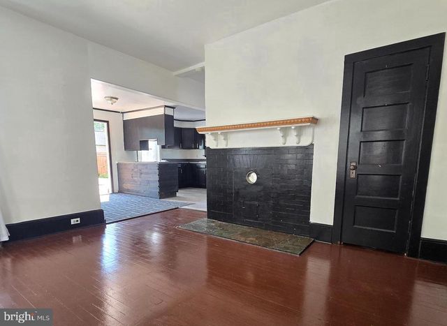 110 S QUEEN STREET, Shippensburg, PA 17257