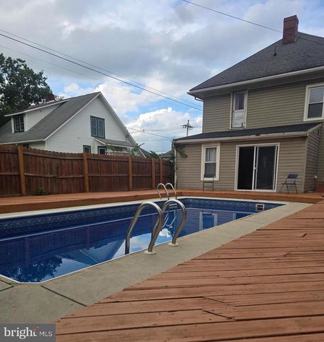 110 S QUEEN STREET, Shippensburg, PA 17257