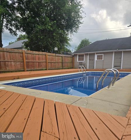 110 S QUEEN STREET, Shippensburg, PA 17257