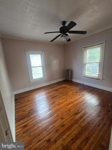 110 S QUEEN STREET, Shippensburg, PA 17257