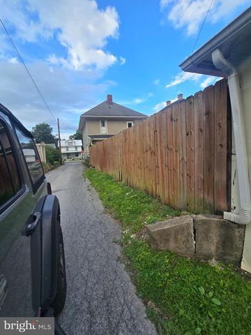 110 S QUEEN STREET, Shippensburg, PA 17257