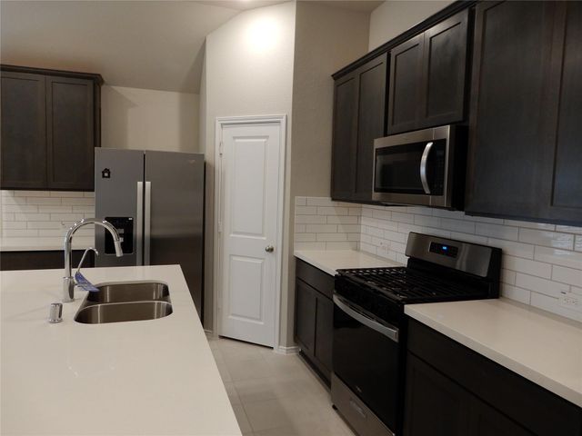 42552 Rustico Road, Magnolia, TX 77354