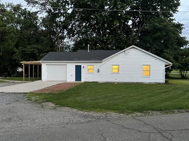 69225 Section Street, Edwardsburg, MI 49112