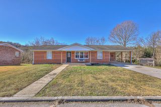 147 Hillview Hts, Dowelltown, TN 37059