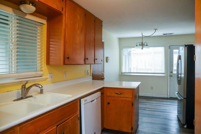 4295 N Archie Avenue, Fresno, CA 93726