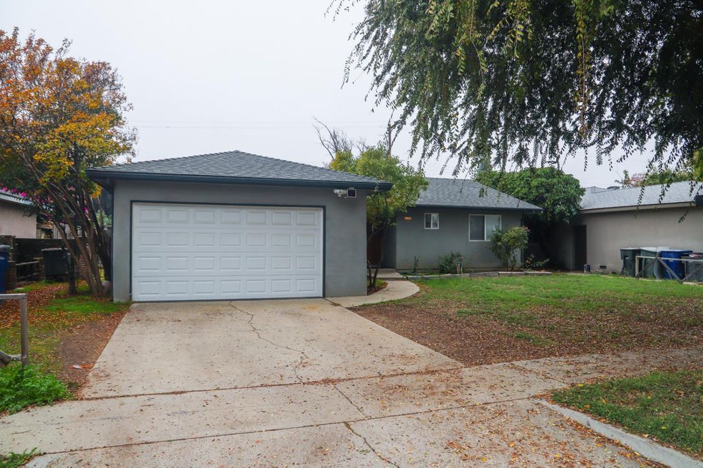 Image 1 of property listing at 4295 N Archie Avenue, Fresno, CA 93726