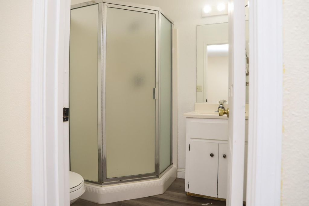 Image 20 of property listing at 4295 N Archie Avenue, Fresno, CA 93726