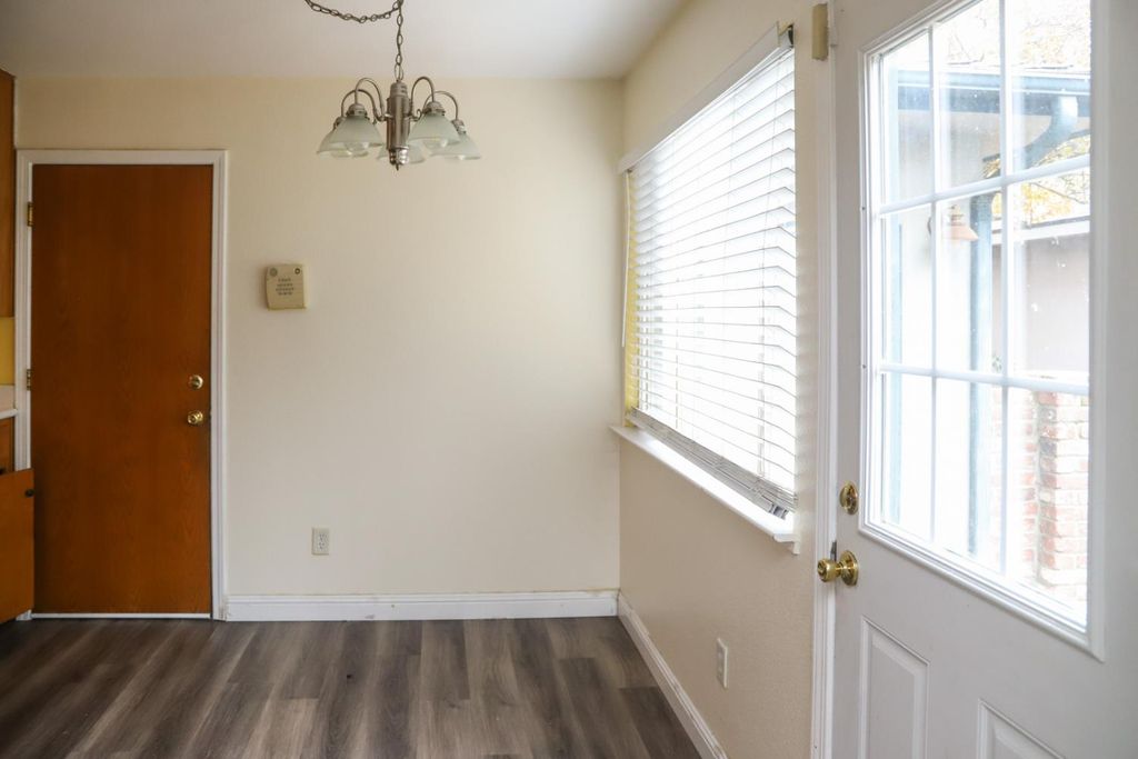 Image 4 of property listing at 4295 N Archie Avenue, Fresno, CA 93726