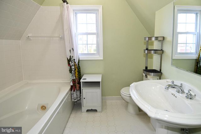 7907 OAKDALE AVE, Baltimore, MD 21234