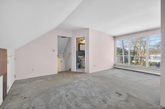 2 Kirkup Street, Bay Shore, NY 11706