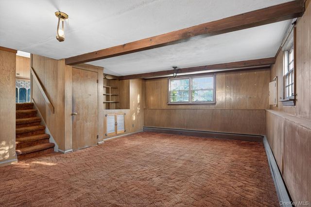 2 Kirkup Street, Bay Shore, NY 11706