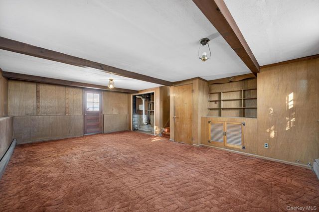 2 Kirkup Street, Bay Shore, NY 11706