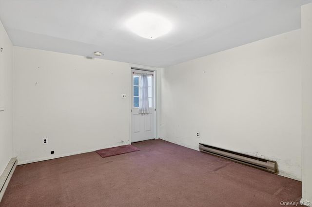 2 Kirkup Street, Bay Shore, NY 11706