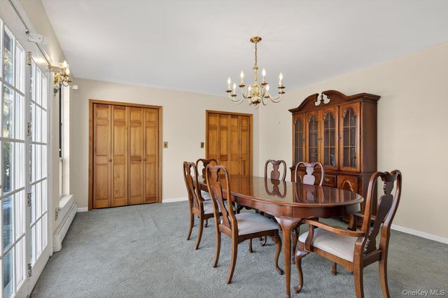 2 Kirkup Street, Bay Shore, NY 11706