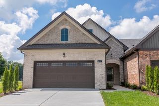 412 W Foxrun, Springfield, TN 37172