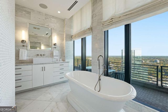 750 Park Avenue NE 37E, Atlanta, GA 30326