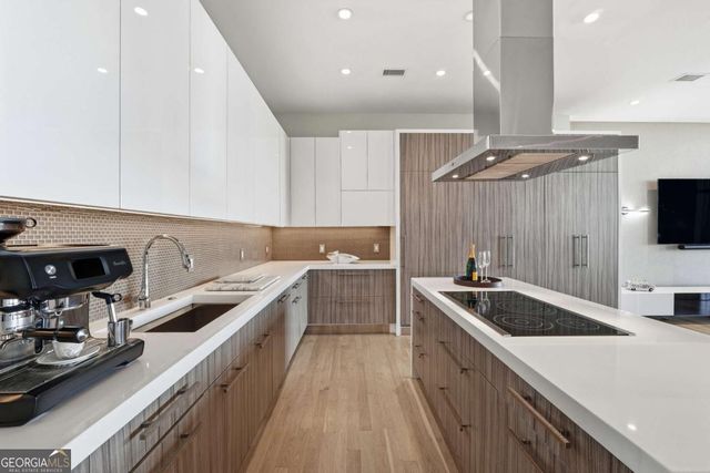 750 Park Avenue NE 37E, Atlanta, GA 30326