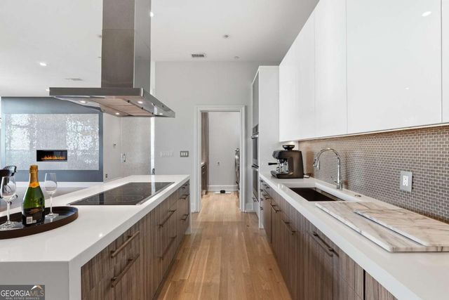 750 Park Avenue NE 37E, Atlanta, GA 30326