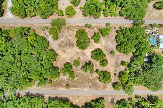 610 NE 13th Terrace, Crystal River, FL 34428