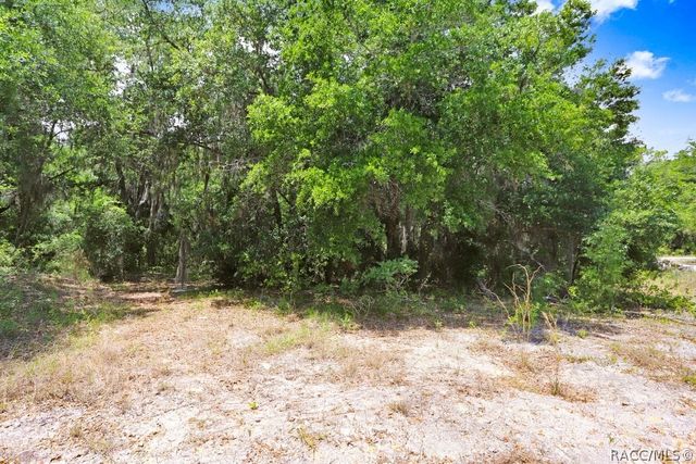 610 NE 13th Terrace, Crystal River, FL 34428