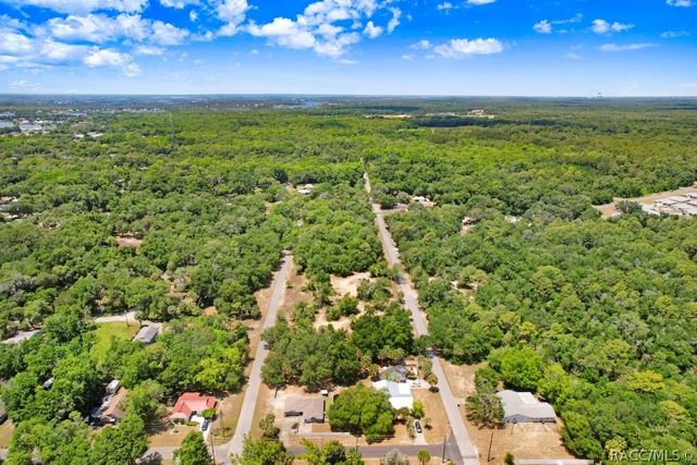 610 NE 13th Terrace, Crystal River, FL 34428