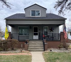 29154 Van Riper Street, Flat Rock, MI 48134