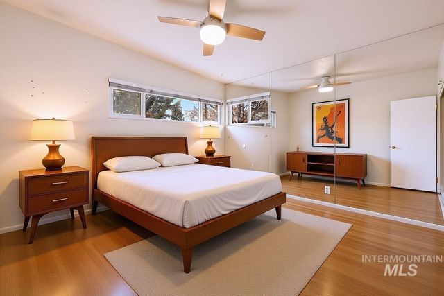 562 S Victoria Dr, Boise, ID 83705