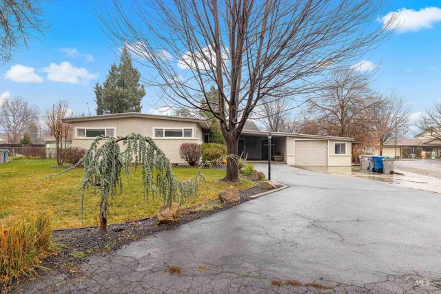 562 S Victoria Dr, Boise, ID 83705