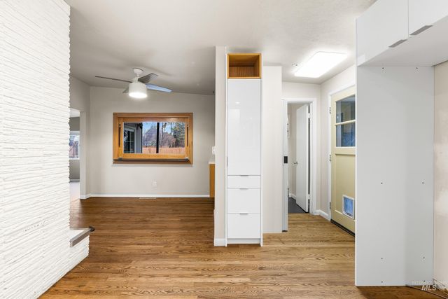 562 S Victoria Dr, Boise, ID 83705