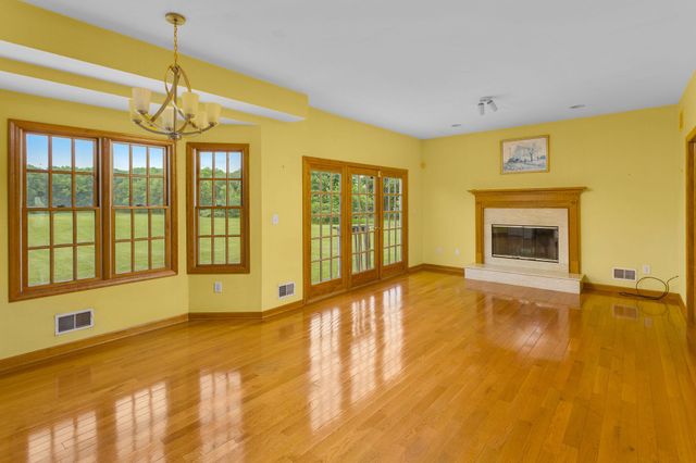 241 WINDSOR RD, Robbinsville, NJ 08691
