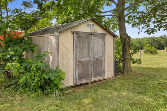 241 WINDSOR RD, Robbinsville, NJ 08691