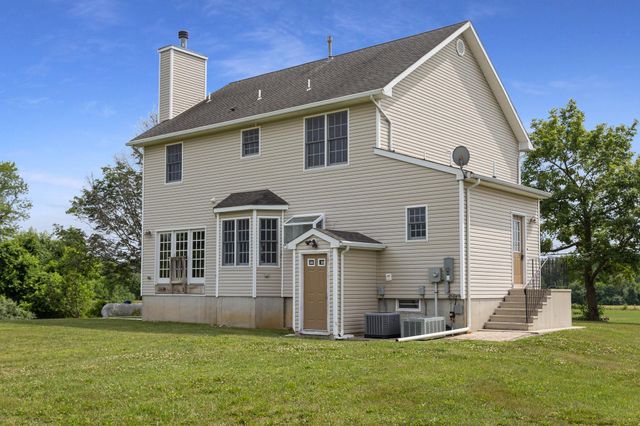 241 WINDSOR RD, Robbinsville, NJ 08691