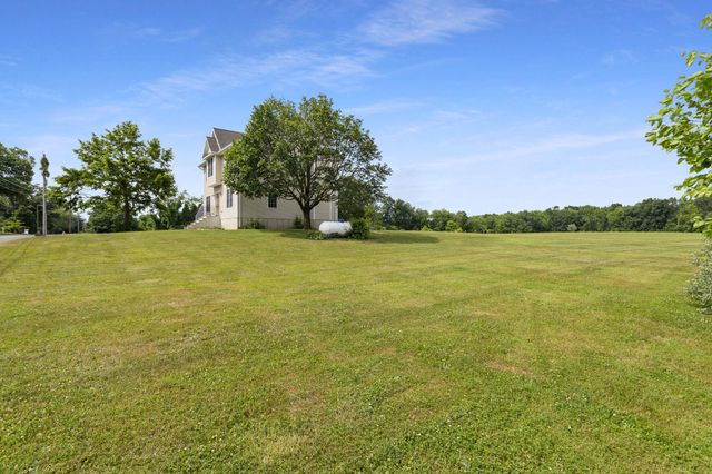 241 WINDSOR RD, Robbinsville, NJ 08691