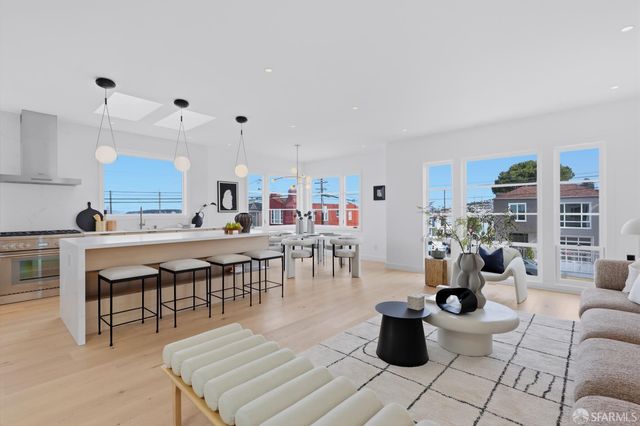 2501 Moraga Street, San Francisco, CA 94122