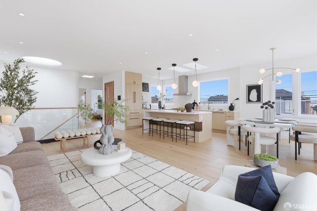 2501 Moraga Street, San Francisco, CA 94122