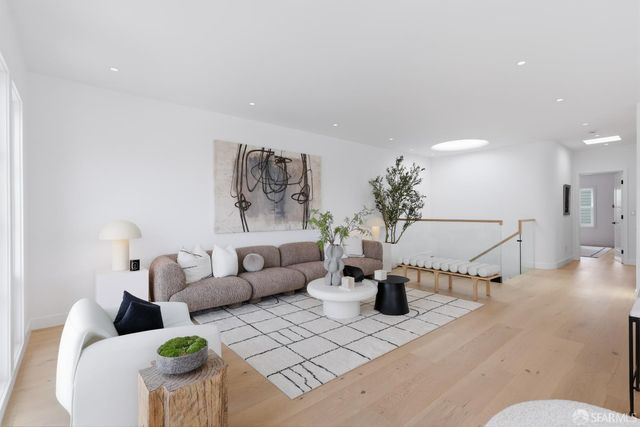 2501 Moraga Street, San Francisco, CA 94122