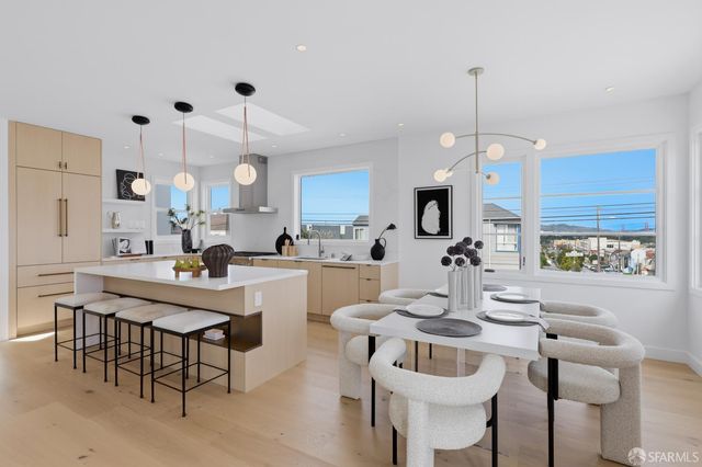 2501 Moraga Street, San Francisco, CA 94122