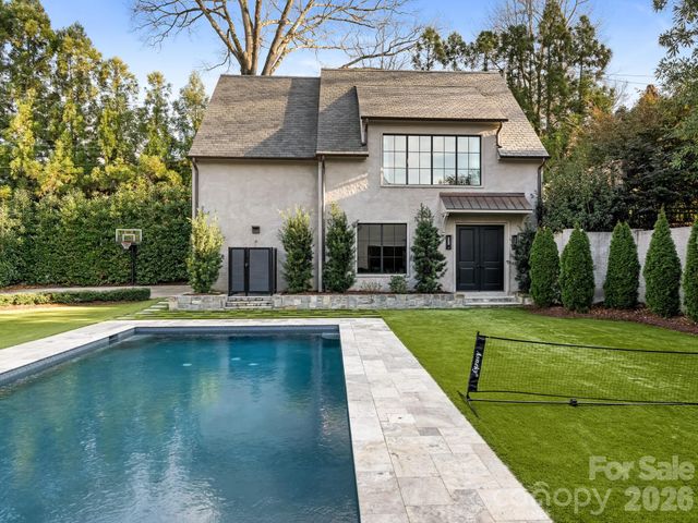 1919 Shoreham Drive, Charlotte, NC 28211