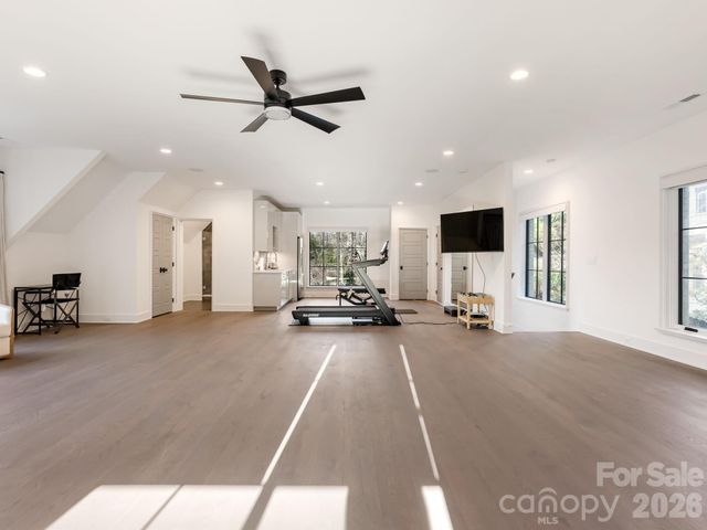 1919 Shoreham Drive, Charlotte, NC 28211