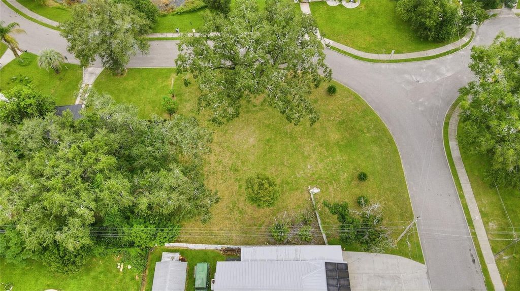 Image 12 of property listing at 3036 CONDEL DRIVE, Orlando, FL 32812