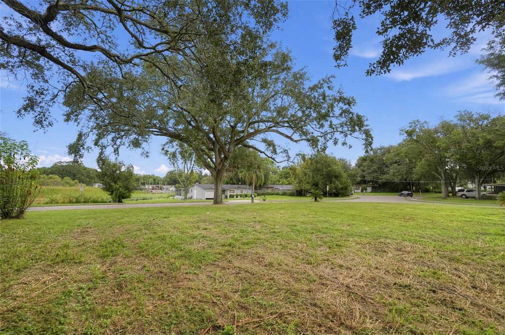 Image 13 of property listing at 3036 CONDEL DRIVE, Orlando, FL 32812