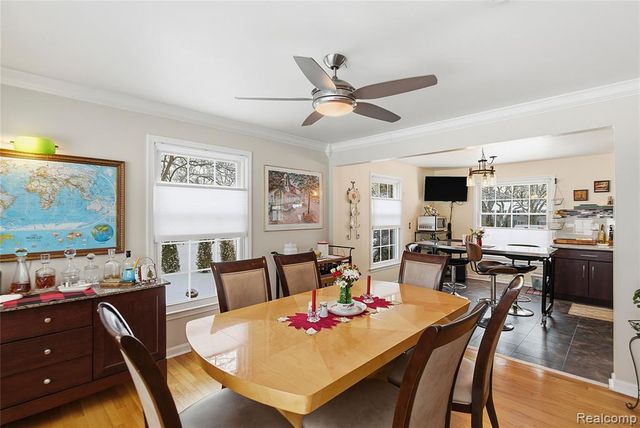 3873 Top View Court, Bloomfield Village, MI 48304