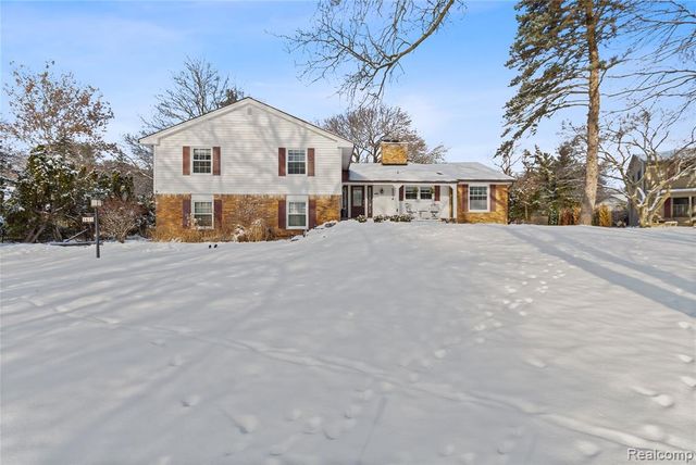 3873 Top View Court, Bloomfield Village, MI 48304