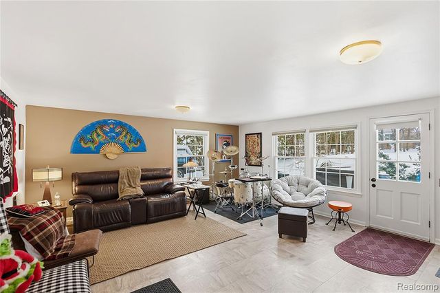 3873 Top View Court, Bloomfield Village, MI 48304