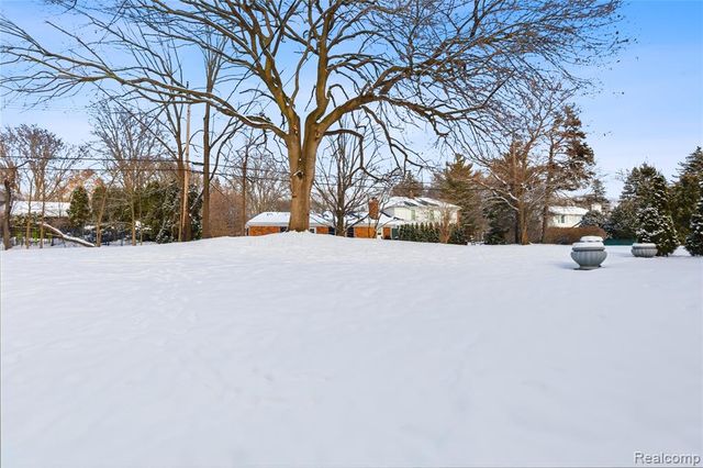 3873 Top View Court, Bloomfield Village, MI 48304