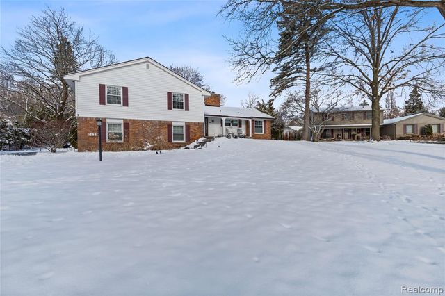 3873 Top View Court, Bloomfield Village, MI 48304